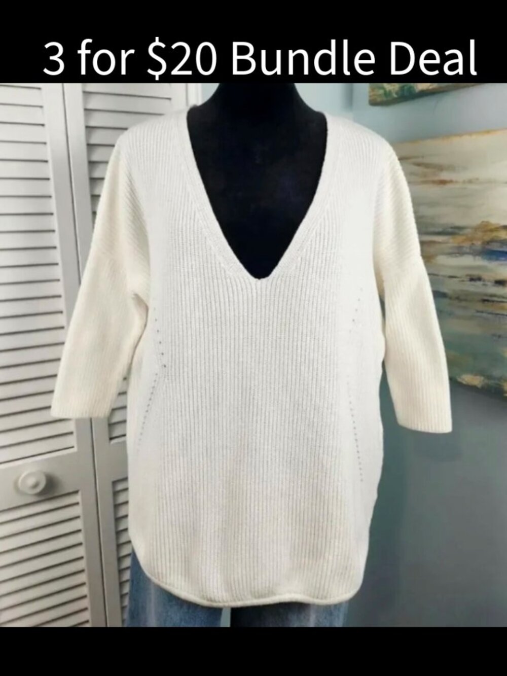 🚨 Express Sweater White V Neck Small Relaxed Fit